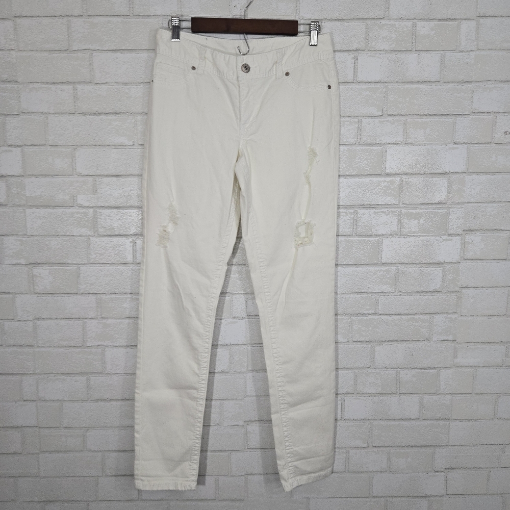 Maurices white skinny jeans‎